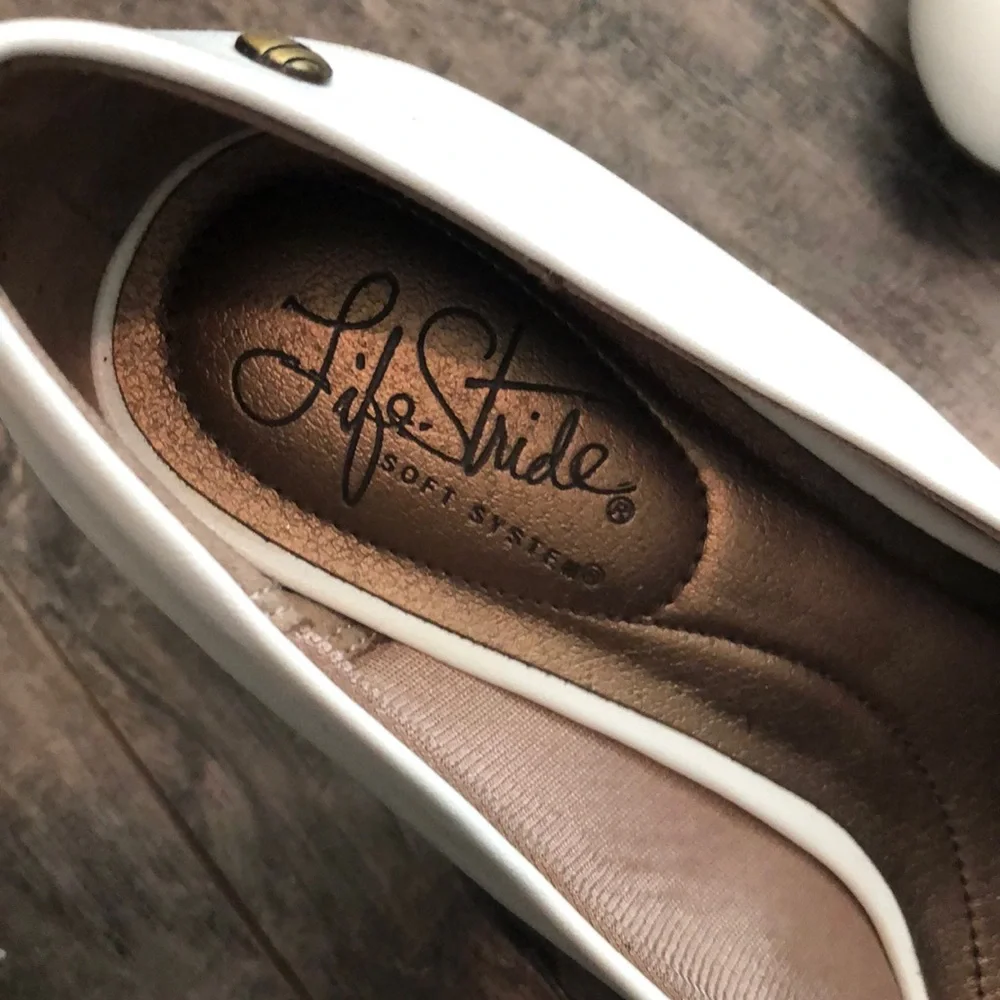 Life Stride heels soft system